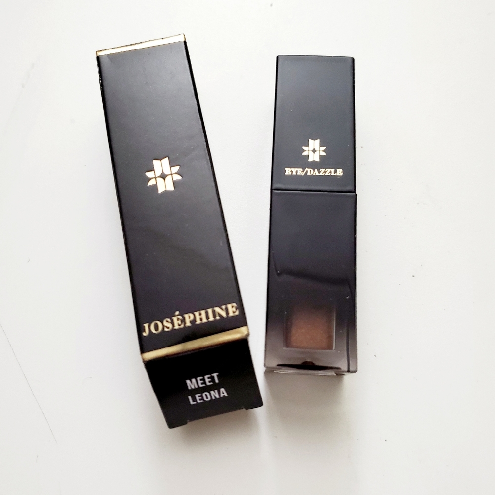 NIB Rose Gold Eyeshadow